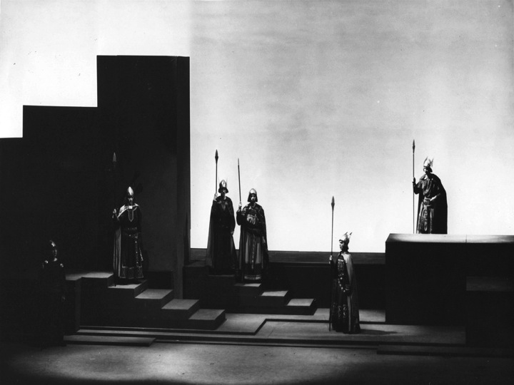 Set for Tristan und Isolde, 1933, designed by Fredric McConnell (Cleveland Orchestra Archives)